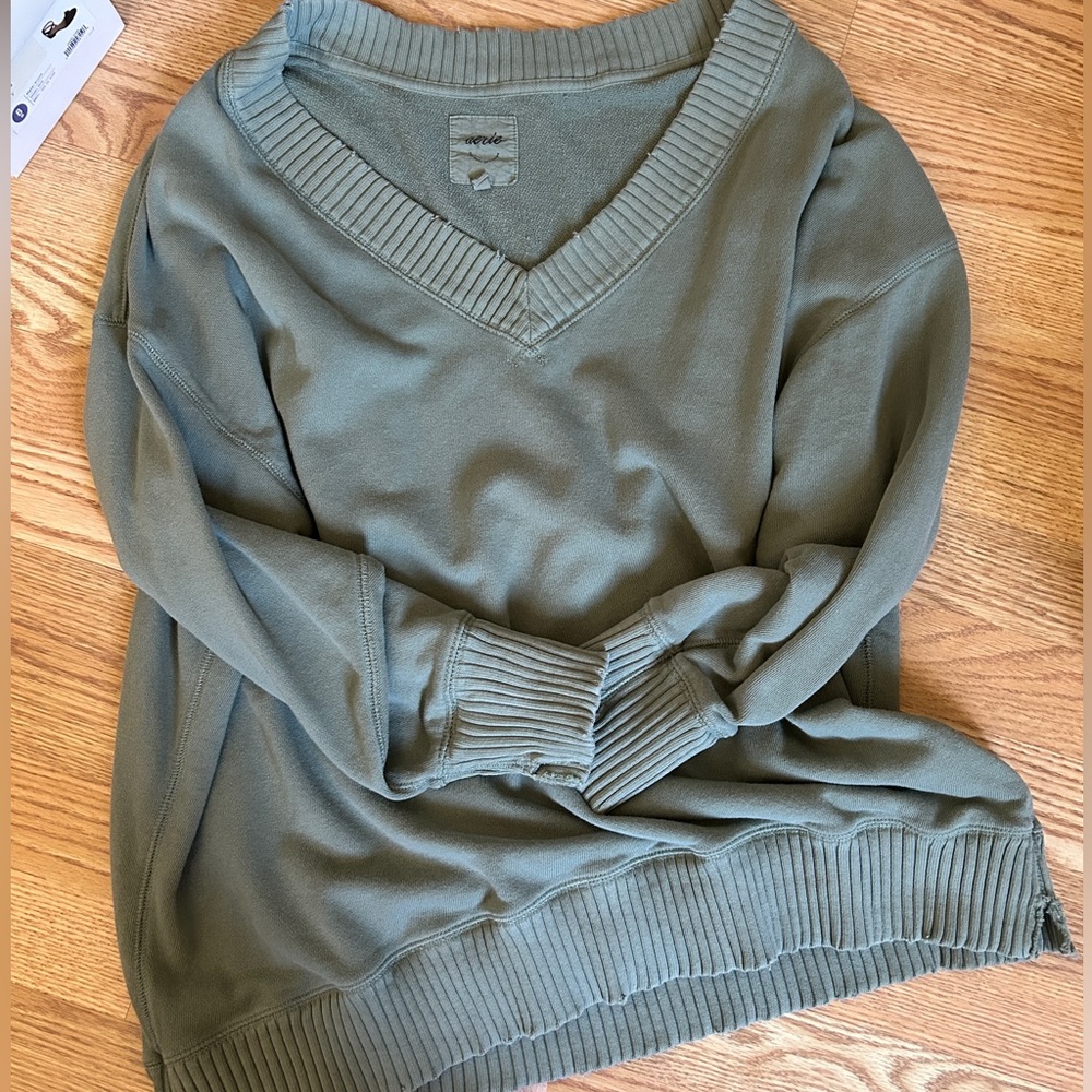 Aerie sweatshirt